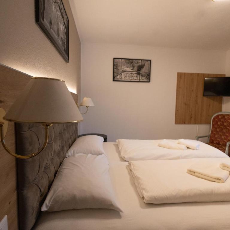 Hotel Marlingerhof - Standard Doppelzimmer mit Balkon - 15