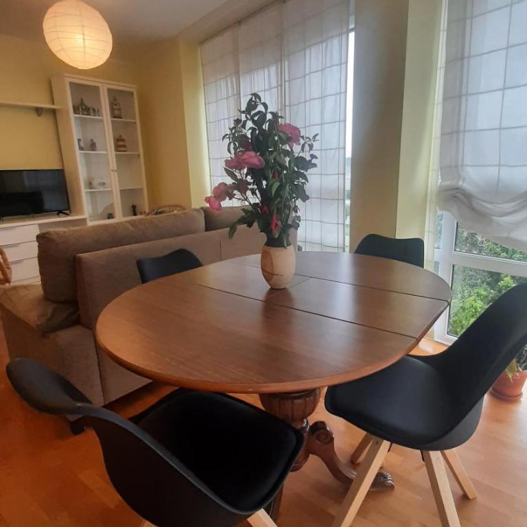 Apartamento 2 dormitorios con piscina y garaje en Foz, ideal para playa y excursiones - Apartamento - 28