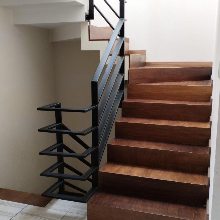CASA MODERNA y SEMINUEVA EN RESIDENCIAL PRIVADO y TRANQUILO - Four-Bedroom House - 16