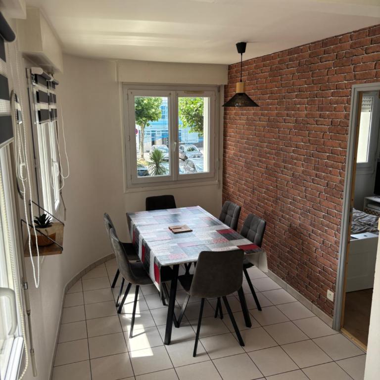 Grand appartement à 3mn de la plage - Appartement 3 Chambres - 2