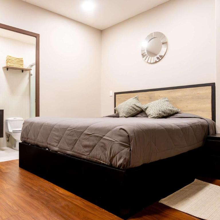 201 Nice Cozy AC Apt City Center Rooftop AC - Apartamento - 3
