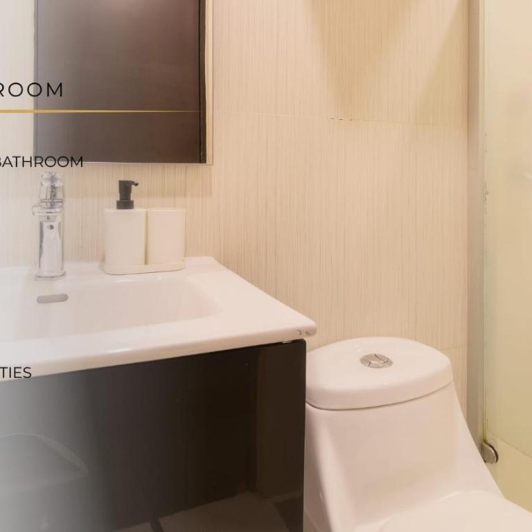 201 Nice Cozy AC Apt City Center Rooftop AC - Apartamento - 5