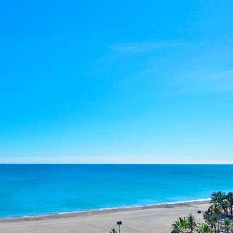 Beachfront Home in Torremolinos with Pool - Apartamento de 1 dormitorio - 23