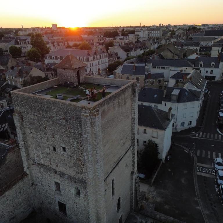 Le Donjon Beauvoir - gîte insolite au cœur de Blois - Two-Bedroom Apartment - 36