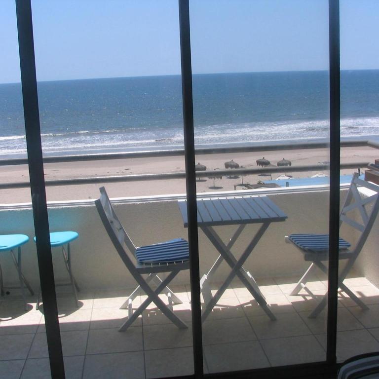 Departamento Avenida del Mar - Two-Bedroom Apartment - 9