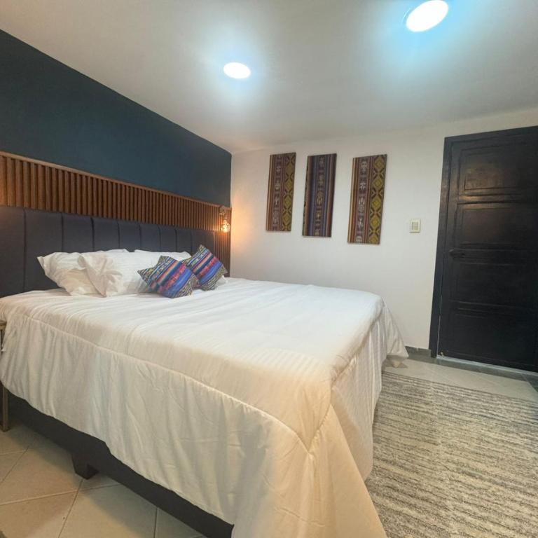 Herencia Hotel by Dream Vacation - Double Room with Private Bathroom - 6