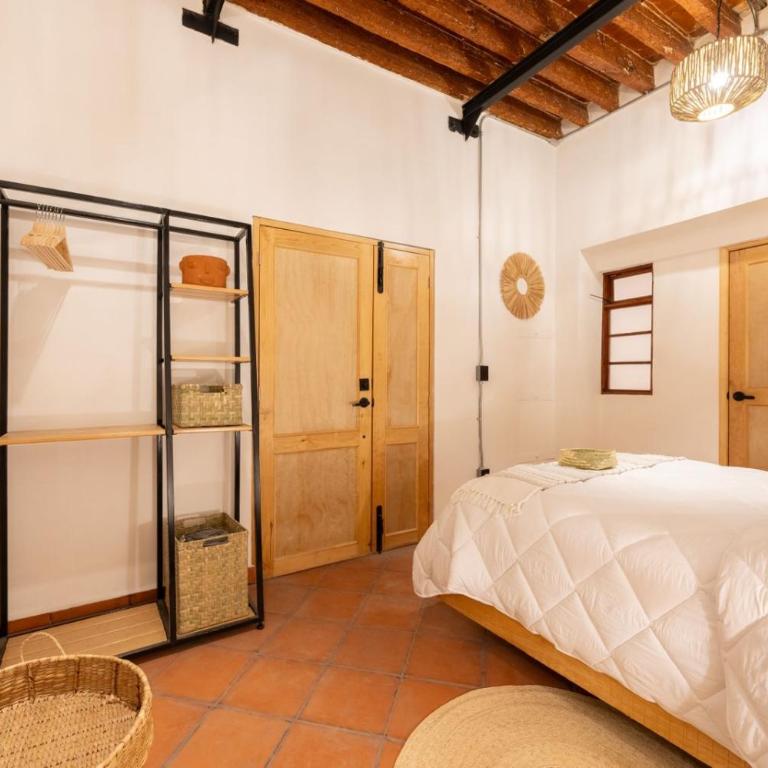 DH1 VIP ROOM in Downtown, Best Location, Private WC - One-Bedroom Apartment - 2