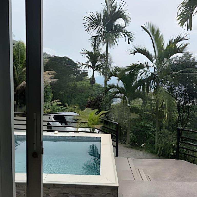 Cabaña en la Montaña con Jacuzzi - Bungalow - 15