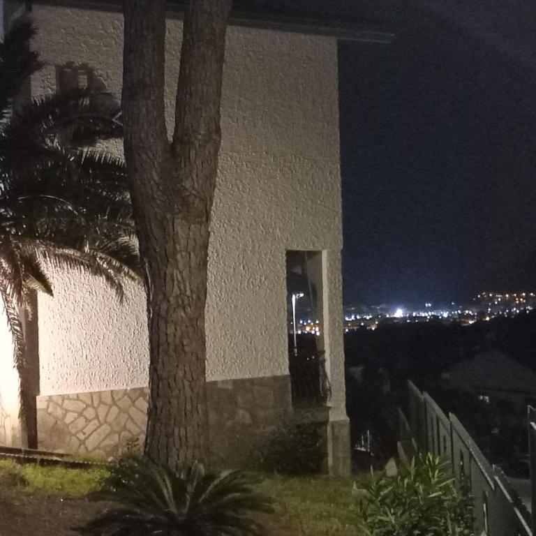appartamento in Villa Paolo attico loft vista mare 1 camera matrimoniale e singolo diviso da armadi - Two-Bedroom Apartment - 8