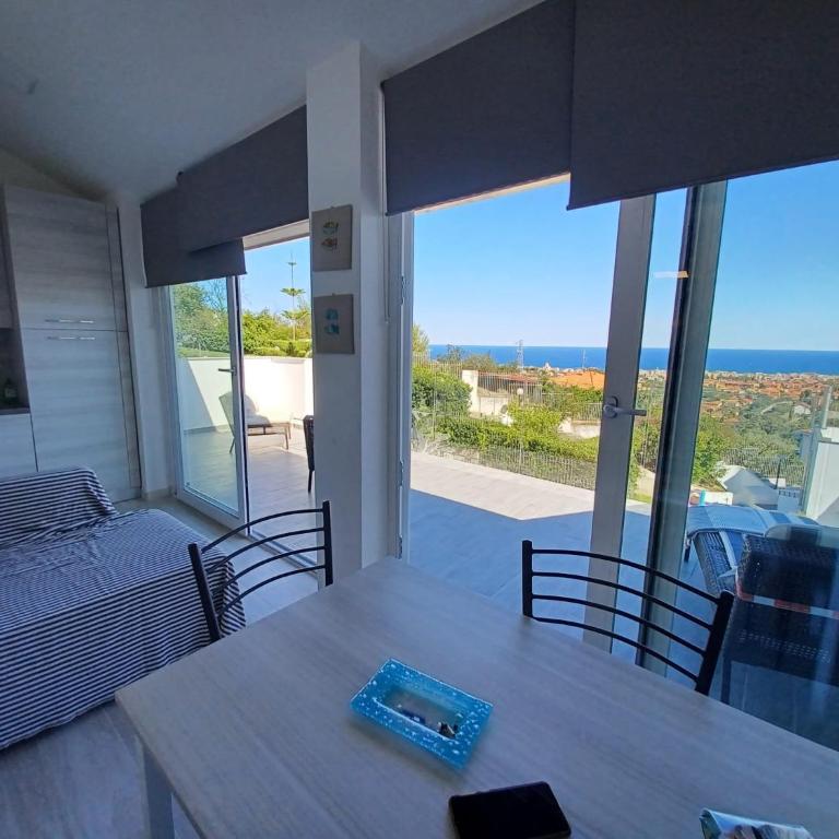 appartamento in Villa Paolo attico loft vista mare 1 camera matrimoniale e singolo diviso da armadi - Two-Bedroom Apartment - 12