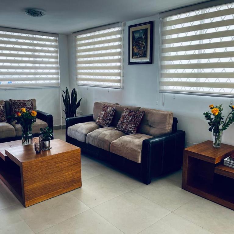 Jordán - Casa de 3 dormitorios - 2