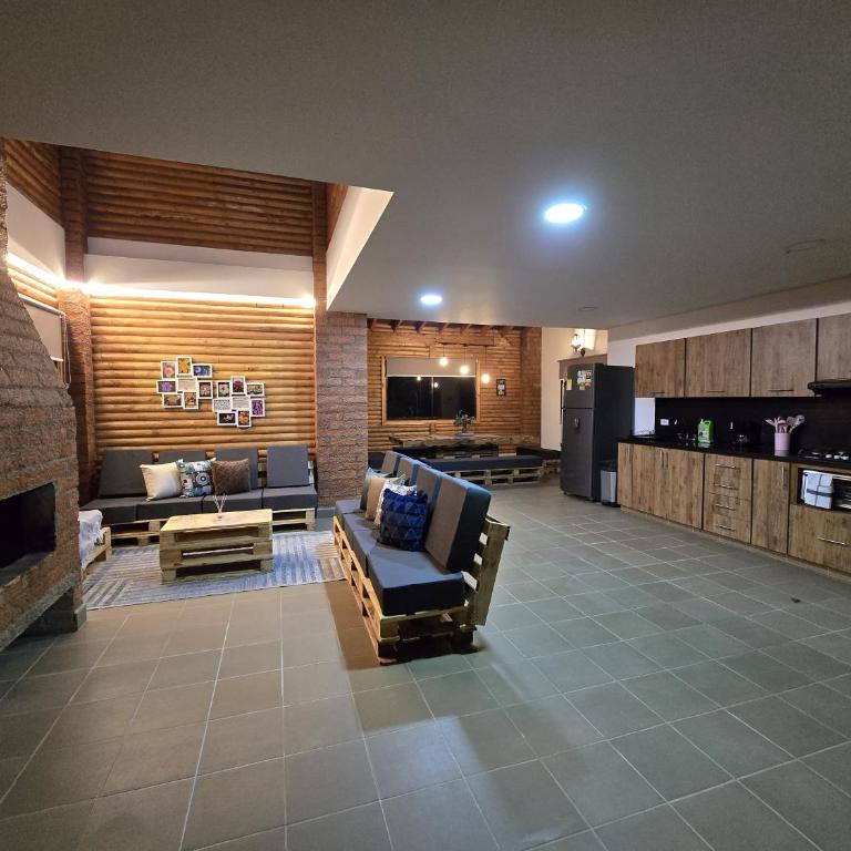 Excepcional Cabaña Cerca Medellín Jacuzzi - Chimenea - Parking - Casa de 3 dormitorios - 60