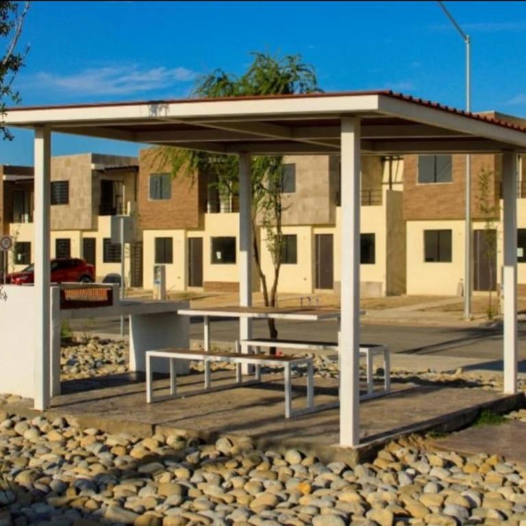 Residencia en Apodaca 15 min del aeropuerto! - Three-Bedroom House - 9