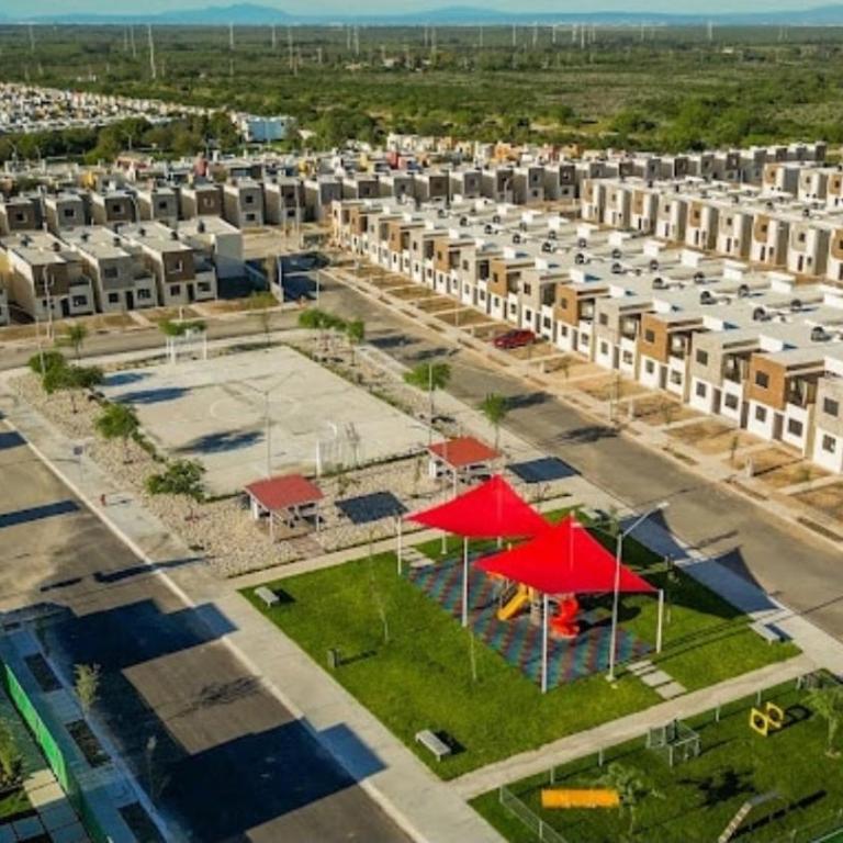 Residencia en Apodaca 15 min del aeropuerto! - Three-Bedroom House - 13