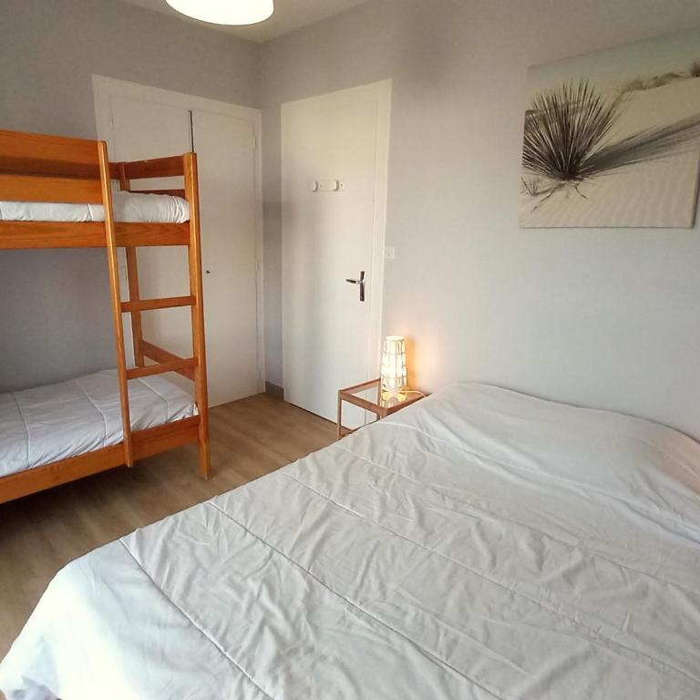 Appartement 5 pers au calme, proche plage à St Jean de Monts - FR-1-323-587 - Apartment - 8