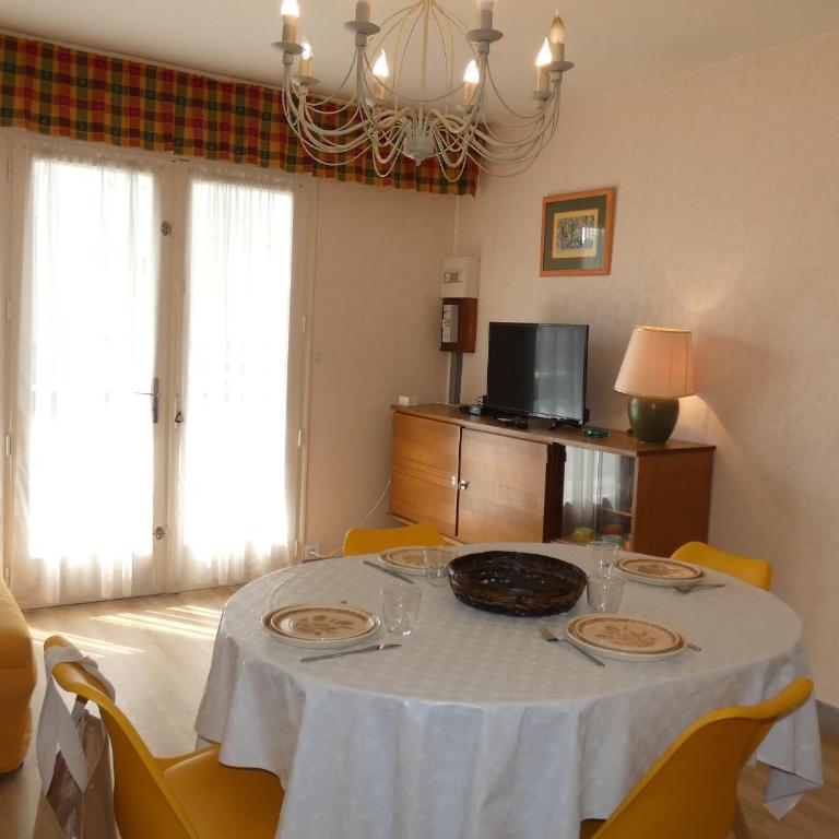 Appartement 5 pers au calme, proche plage à St Jean de Monts - FR-1-323-587 - Apartment - 14