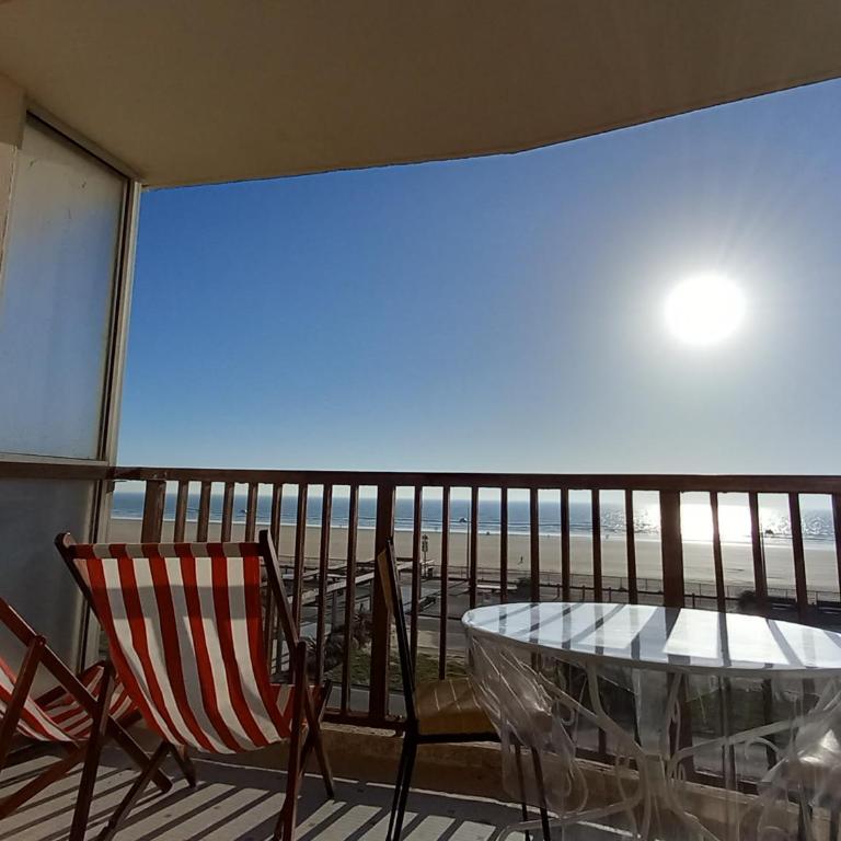 Location Vacances Appart. Rénové Face Mer Saint-Jean-de-Monts - 6 Pers. - FR-1-323-588 - Apartment - 7