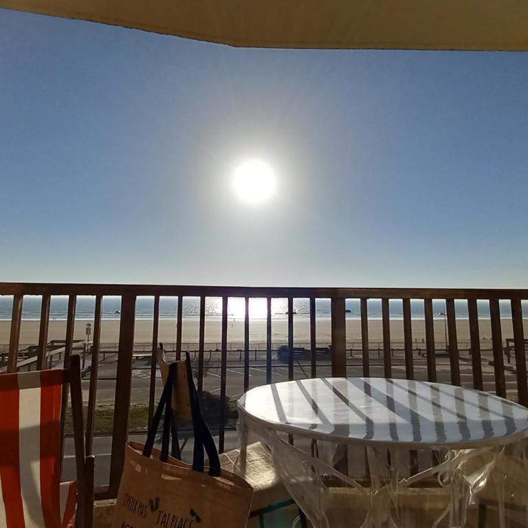 Location Vacances Appart. Rénové Face Mer Saint-Jean-de-Monts - 6 Pers. - FR-1-323-588 - Apartment - 14