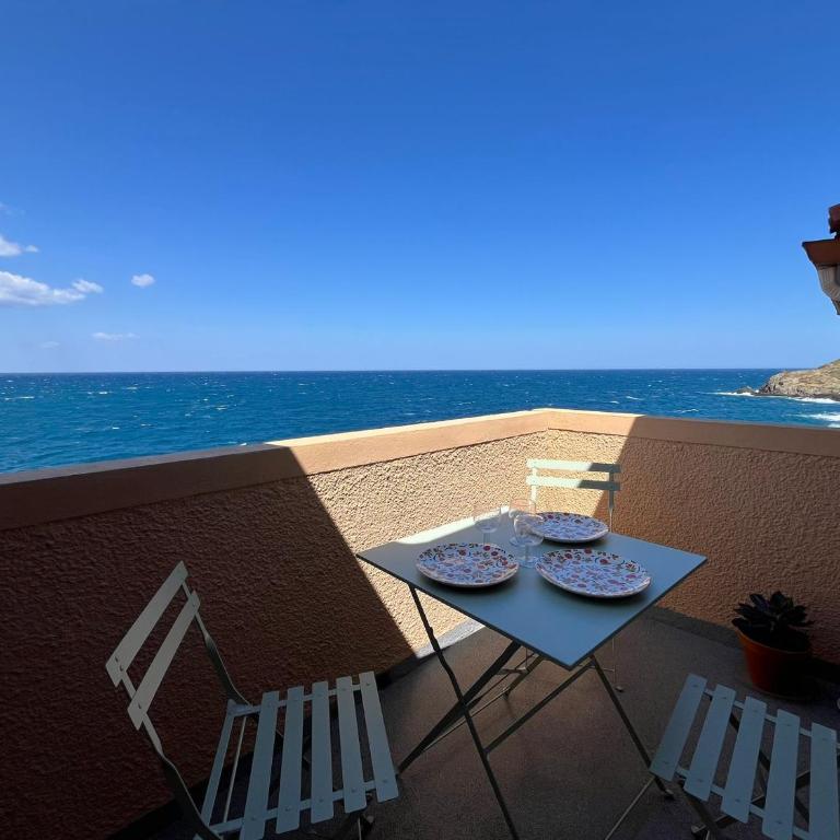 Appartement à Collioure avec Terrasse et Parking, Accès Direct à la Mer - FR-1-309-541 - Apartment - 2