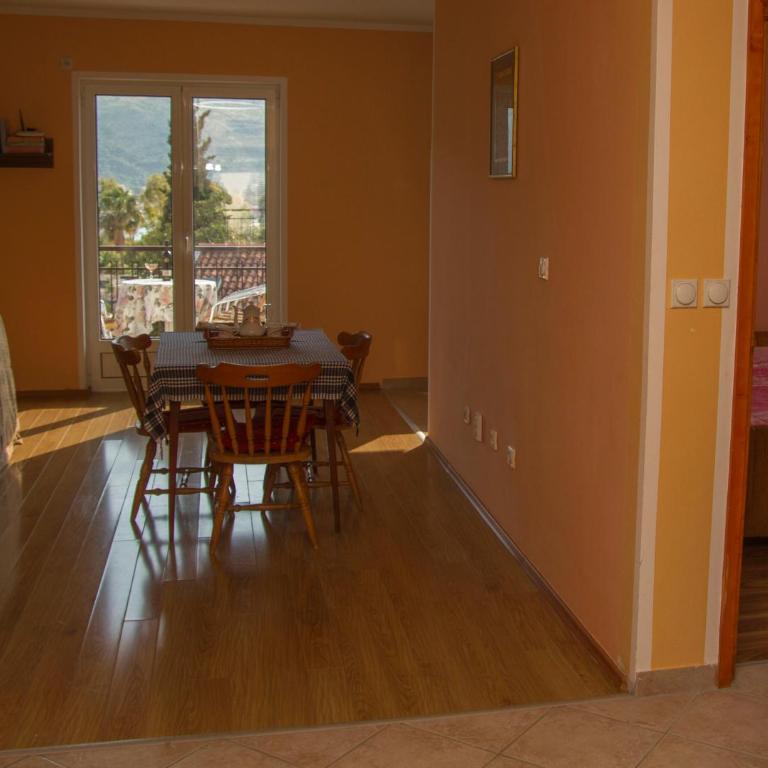 Apartments Gugolj M&M - Three-Bedroom Apartment - 15