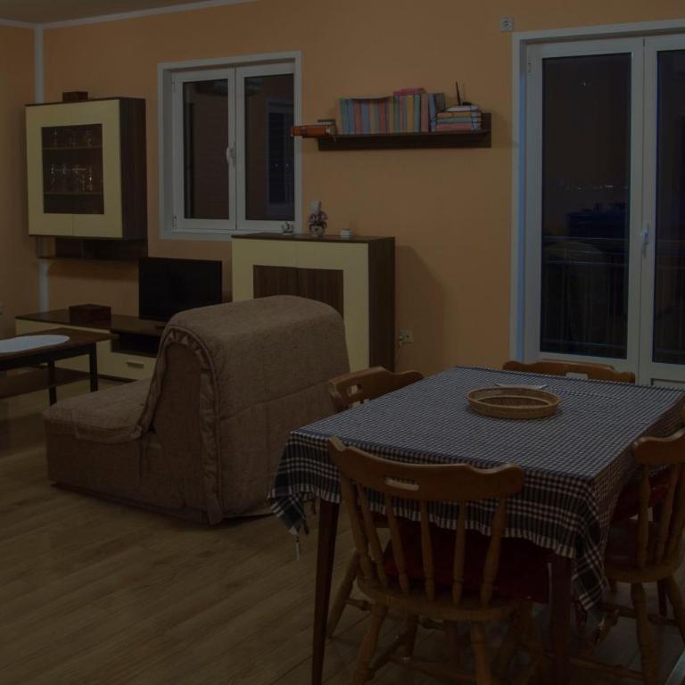 Apartments Gugolj M&M - Three-Bedroom Apartment - 14