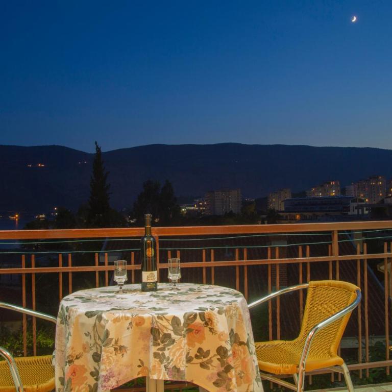 Apartments Gugolj M&M - Three-Bedroom Apartment - 8