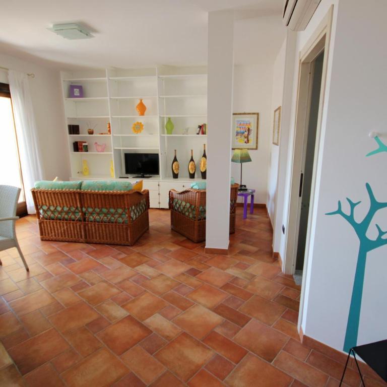 Sa Mirada Apartments - Two-Bedroom Apartment with Terrace - Split Level - 21