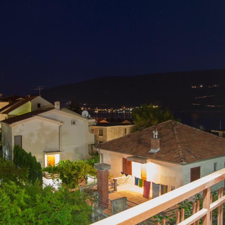 Apartments Gugolj M&M - Studio Apartment with Sea View - 3