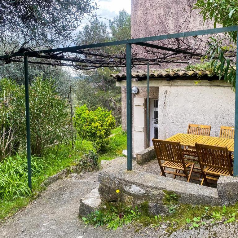 Garden, pool and 15 mins walk to village - Appartement 2 Chambres - 3