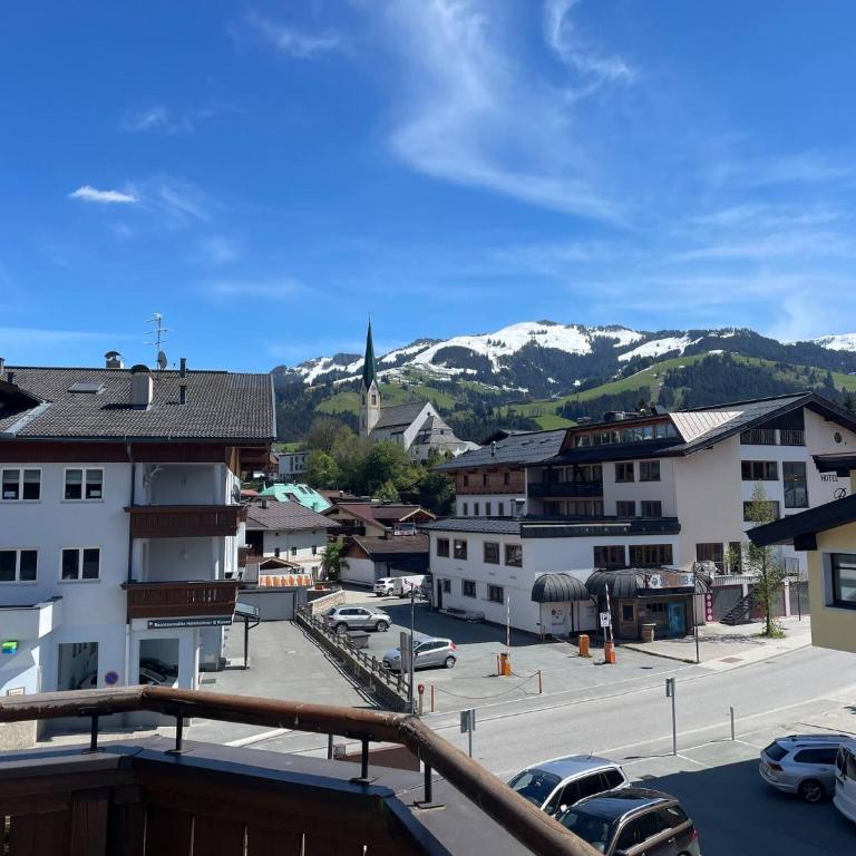 Premium Apartment Zentral by Alpine Host Helpers - Apartment mit 1 Schlafzimmer und Balkon - 5