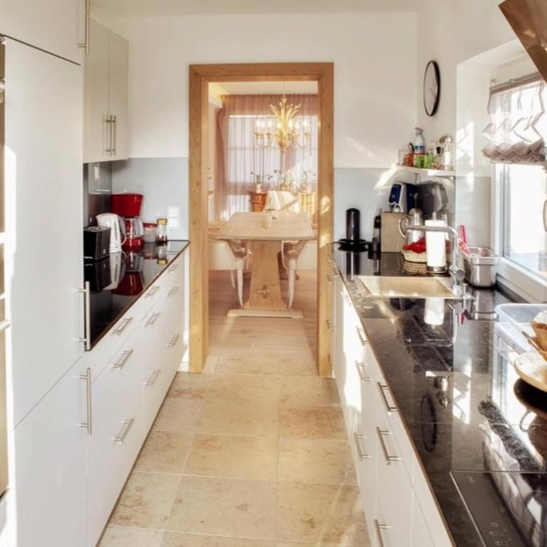 Trendguide Suites - Deluxe Apartment mit Balkon und 2 Schlafzimmern - 10