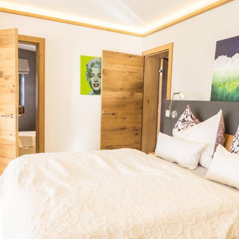 Trendguide Suites - Deluxe Apartment mit Balkon und 2 Schlafzimmern - 21
