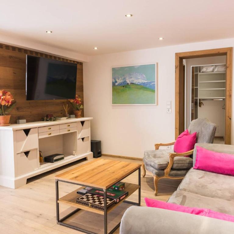Trendguide Suites - Deluxe Apartment mit Balkon und 2 Schlafzimmern - 27