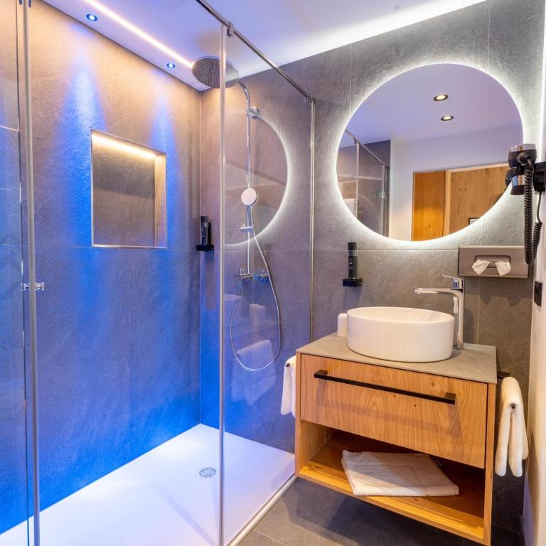 Hotel Edelweiss - Deluxe Doppelzimmer mit Dusche - 2