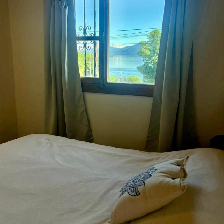 Hermosas Cabañas frente con vista al Nahuel Huapi - Apartamento - 5