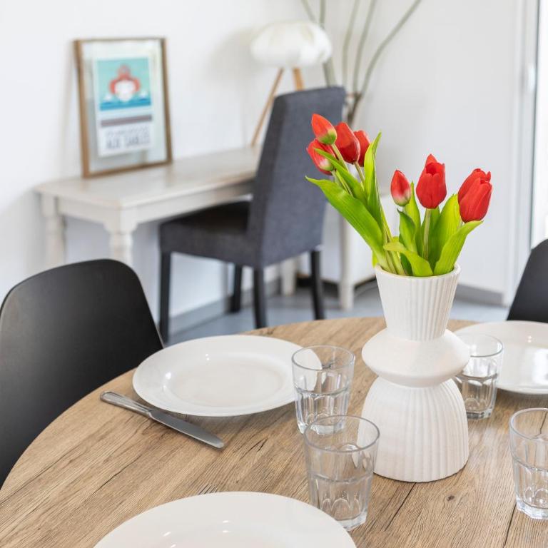 La tranquilité bleue - Maison avec SPA et Parking clôturé - Maison 2 Chambres - 30