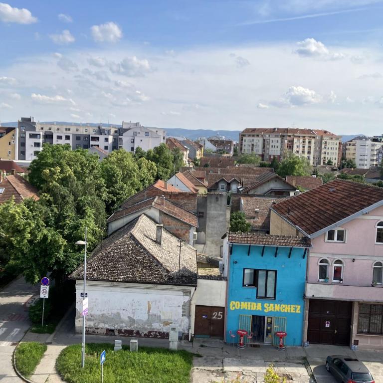 Lovely Garden Executive 100m2 Apartment - Business & Long Stay Novi Sad - Apartman sa 3 Spavaće Sobe - 10