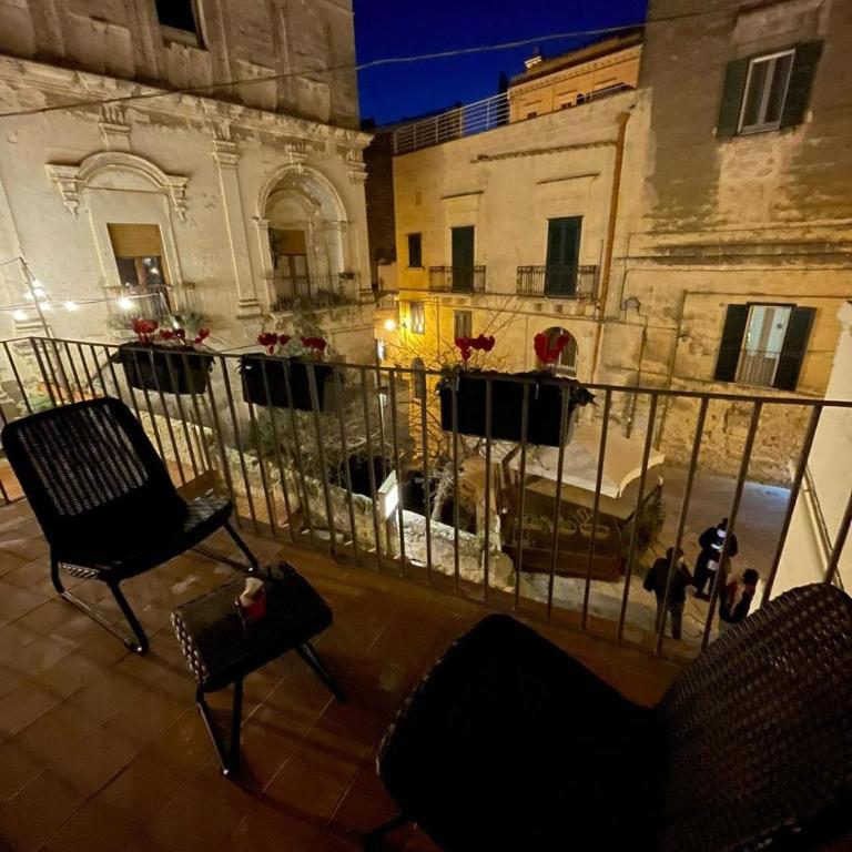 Dimora al Piano - Camera Matrimoniale con Balcone - 8
