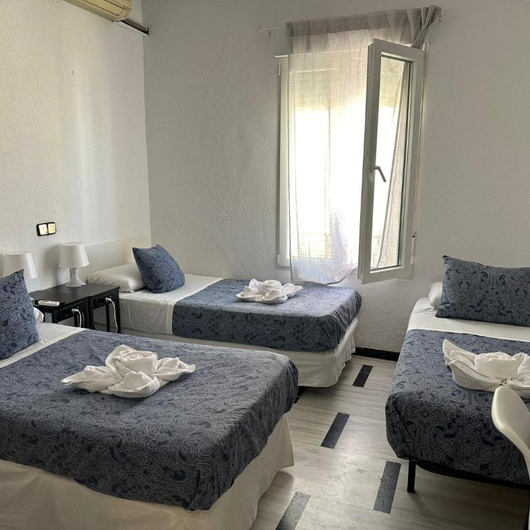 Hostal Arrate - Camera Matrimoniale con Bagno Privato - 2