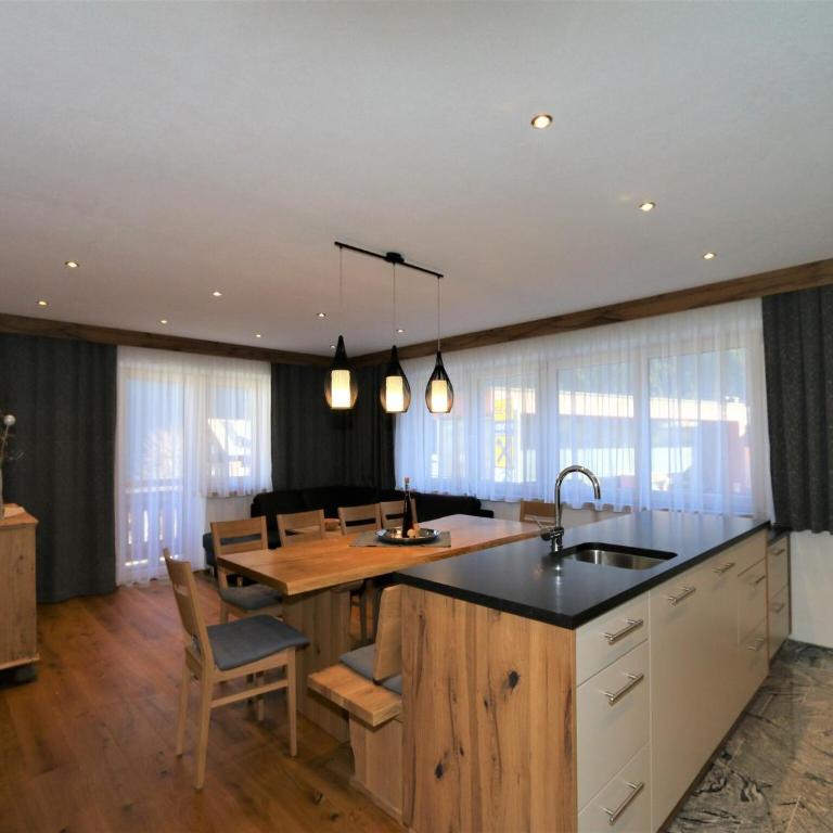 High-quality holiday apartment in Oberkrimml near waterfalls - Ferienhaus mit 3 Schlafzimmern - 4