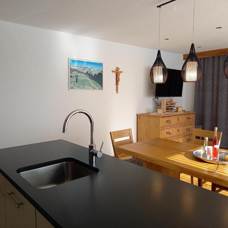 High-quality holiday apartment in Oberkrimml near waterfalls - Ferienhaus mit 3 Schlafzimmern - 21