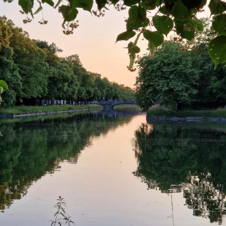 Quiet Family Apartment - 10 min to Center & Oktoberfest - Free Parking - near Nymphenburg Palace & Botanical Garden - Apartment mit 3 Schlafzimmern - 9
