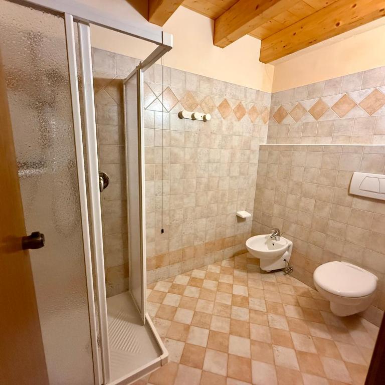B&B La Montanara - Camera Deluxe Matrimoniale/Doppia con Letti Singoli - 5
