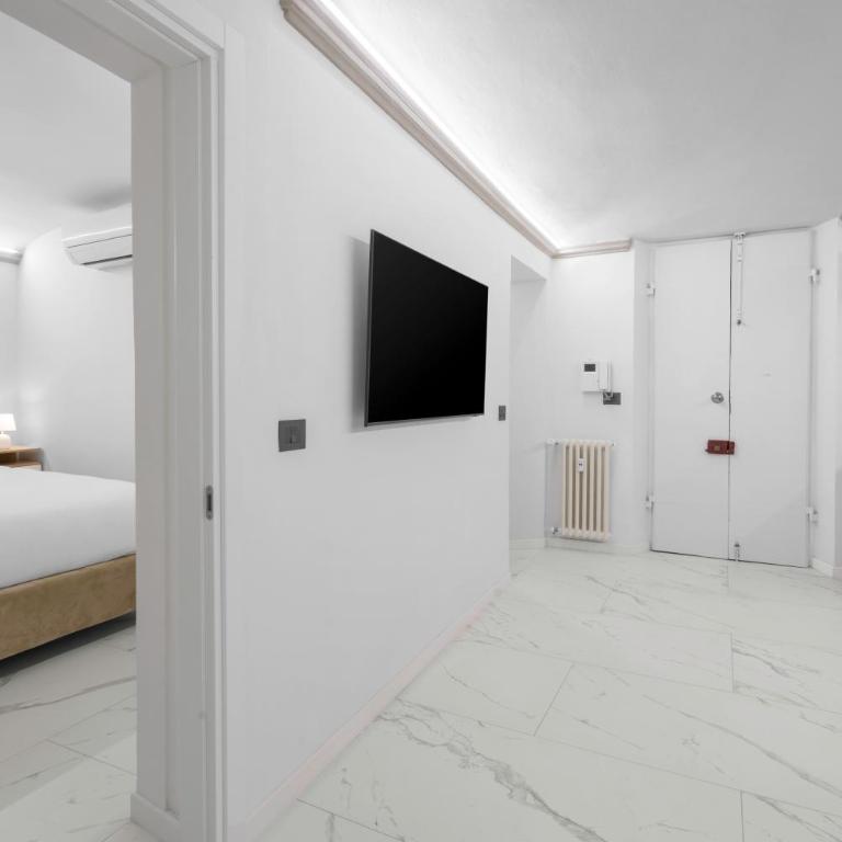 Hotel Adamas - Family Room - 10