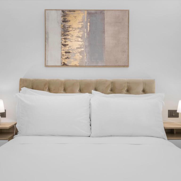 Hotel Adamas - Family Room - 9