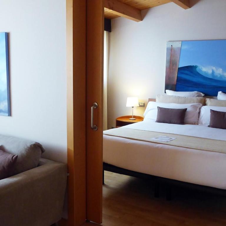 Estela Barcelona - Suite con bañera de hidromasaje y cama grande - 4