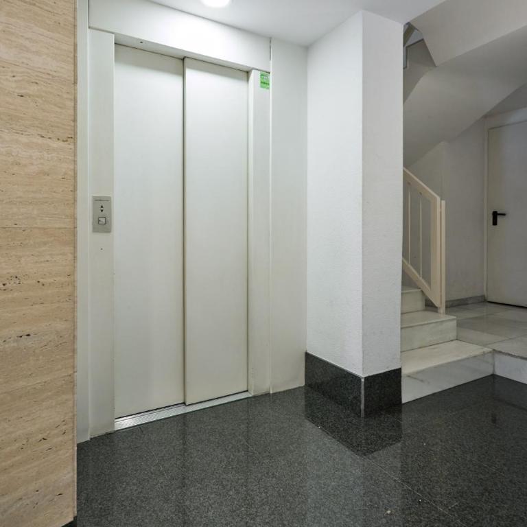 4IND1112 - One bedroom apartment - One-Bedroom Apartment - Non-Smoking - 6