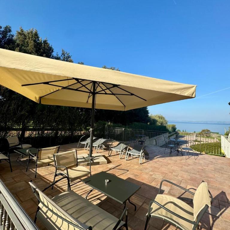 Agriturismo Costadoro - Camera Matrimoniale/Doppia con Letti Singoli con Vista Lago. - 5