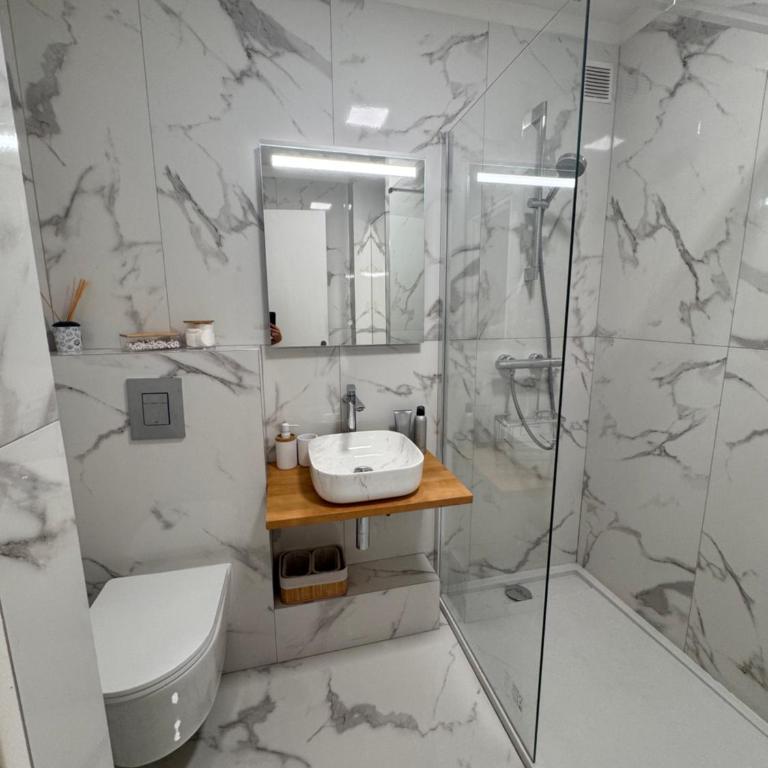 Парк Круазет , Апартаменты 3 комнаты , с террасой и паркингом , - Appartement 2 Chambres - 4