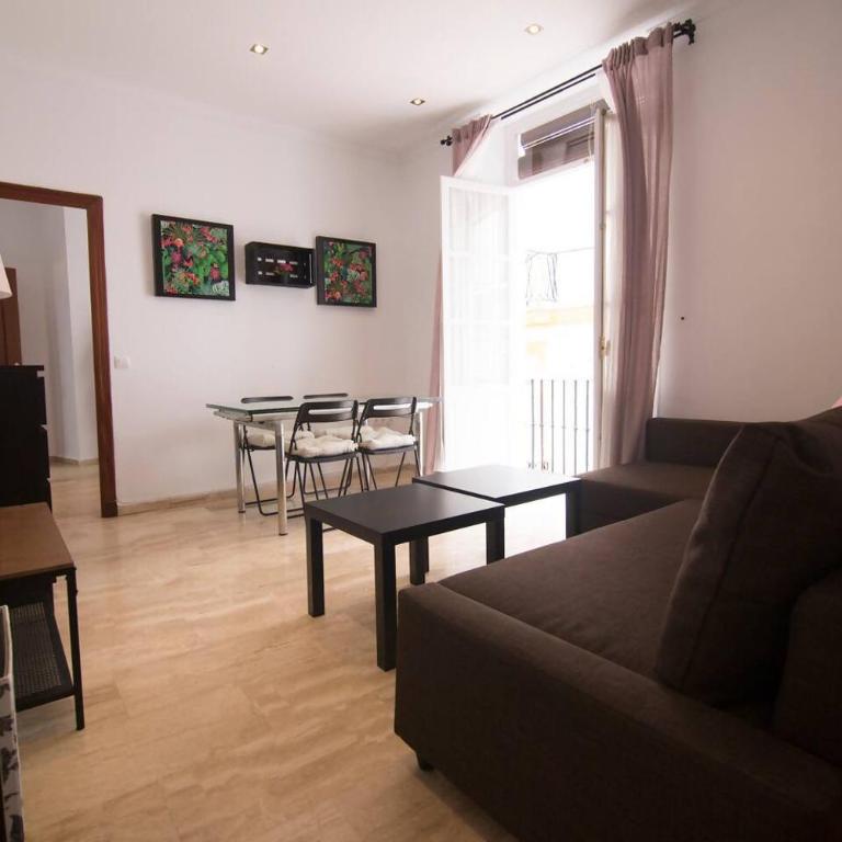 Extraordinario Piso, Junto a Playa y Pleno Centro - Apartamento - 5